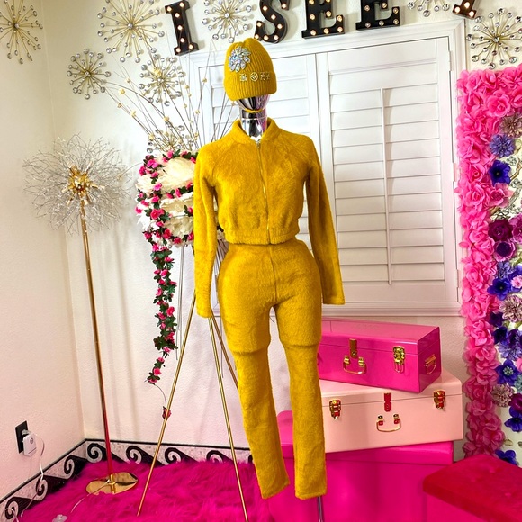 2 Piece Winter Jogger - Picture 2 of 6